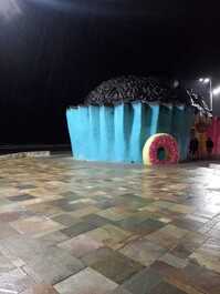 FRENTE PARA O MAR SUÍTE, QUARTO, SALA, COZINHA E BANHEIRO SOCIAL