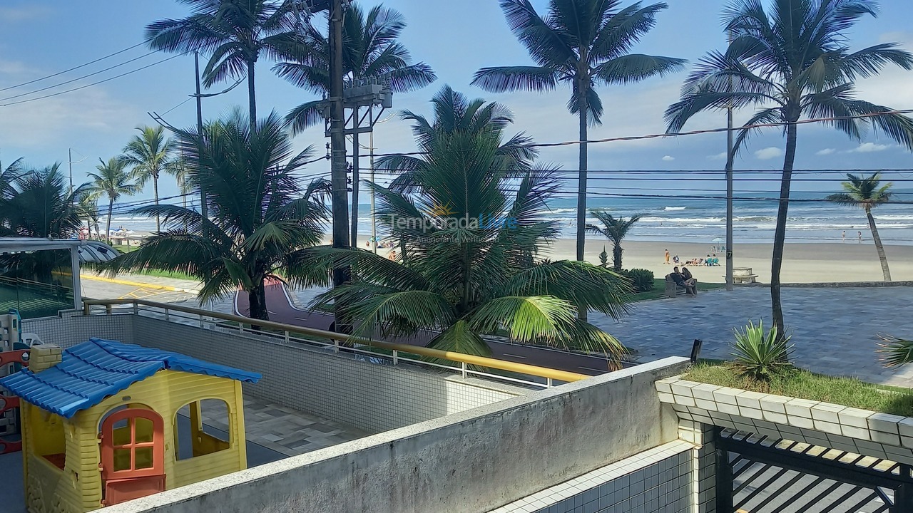 Apartamento para aluguel de temporada em Praia Grande (Praia do Caiçara)