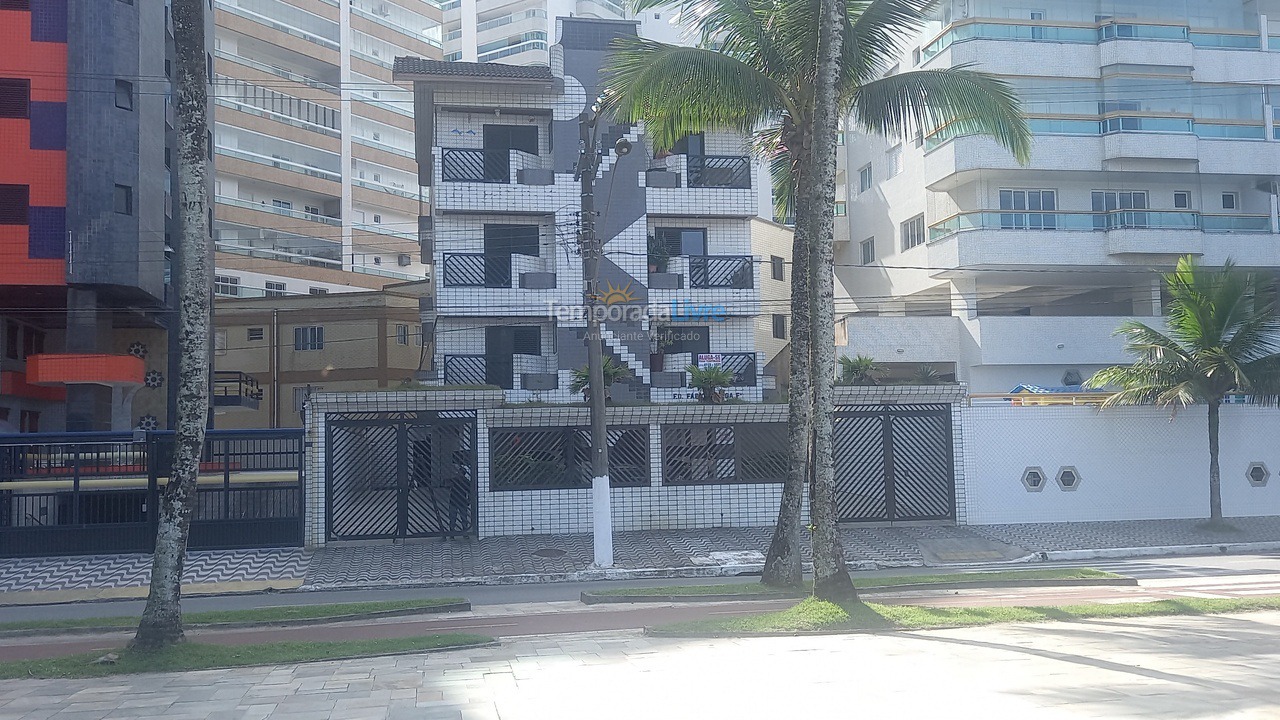 Apartamento para aluguel de temporada em Praia Grande (Praia do Caiçara)