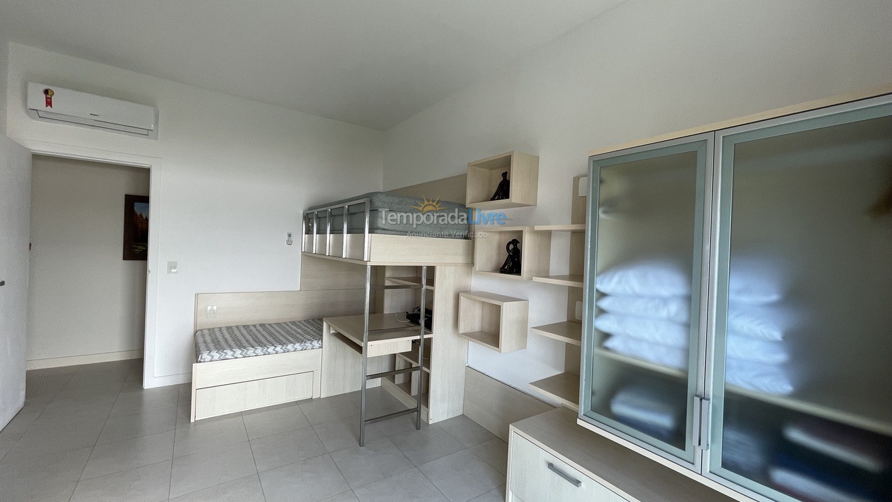 Apartamento para aluguel de temporada em Florianopolis (Praia dos Ingleses)