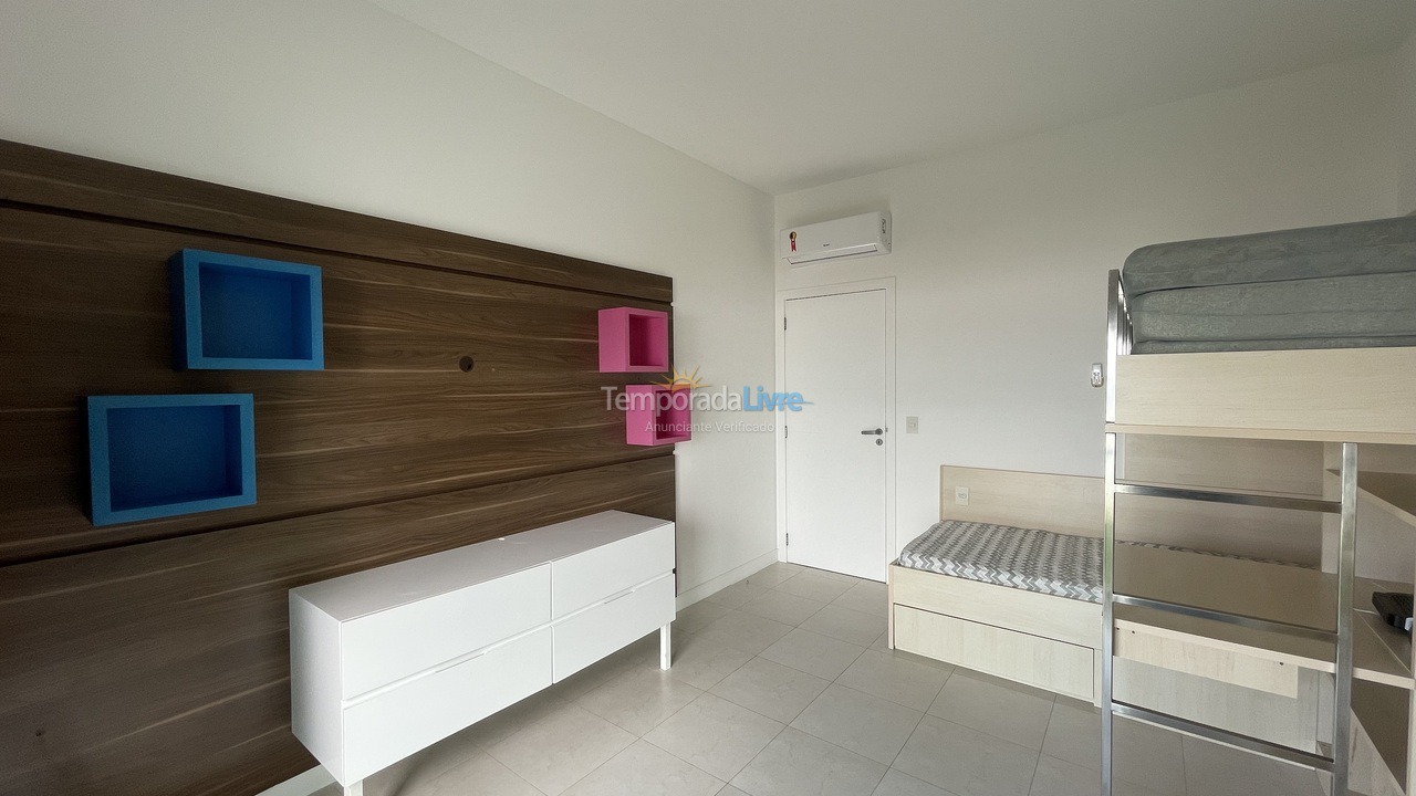 Apartamento para aluguel de temporada em Florianopolis (Praia dos Ingleses)