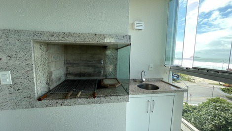 Maravilhoso apartamento 2 dorm Vista Praia Santinho Condominio luxuoso