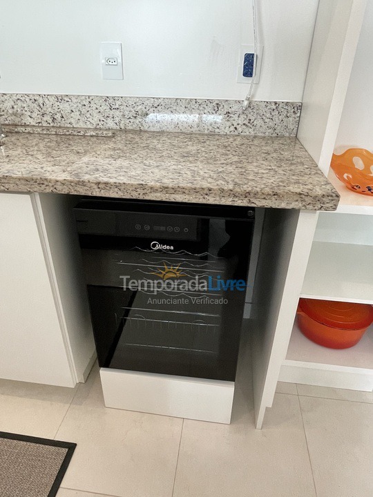 Apartamento para aluguel de temporada em Florianopolis (Praia dos Ingleses)