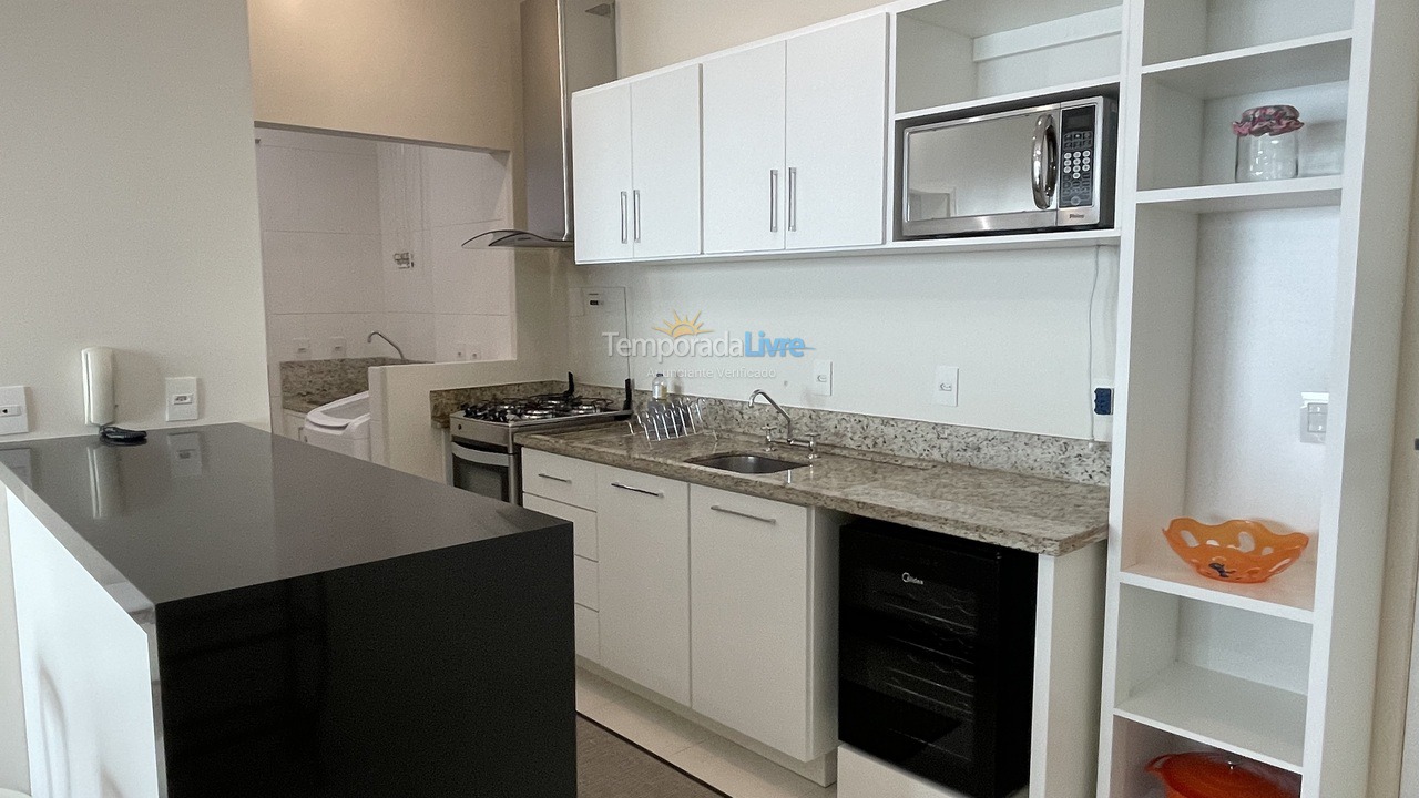Apartamento para aluguel de temporada em Florianopolis (Praia dos Ingleses)