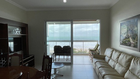 Maravilhoso apartamento 2 dorm Vista Praia Santinho Condominio luxuoso