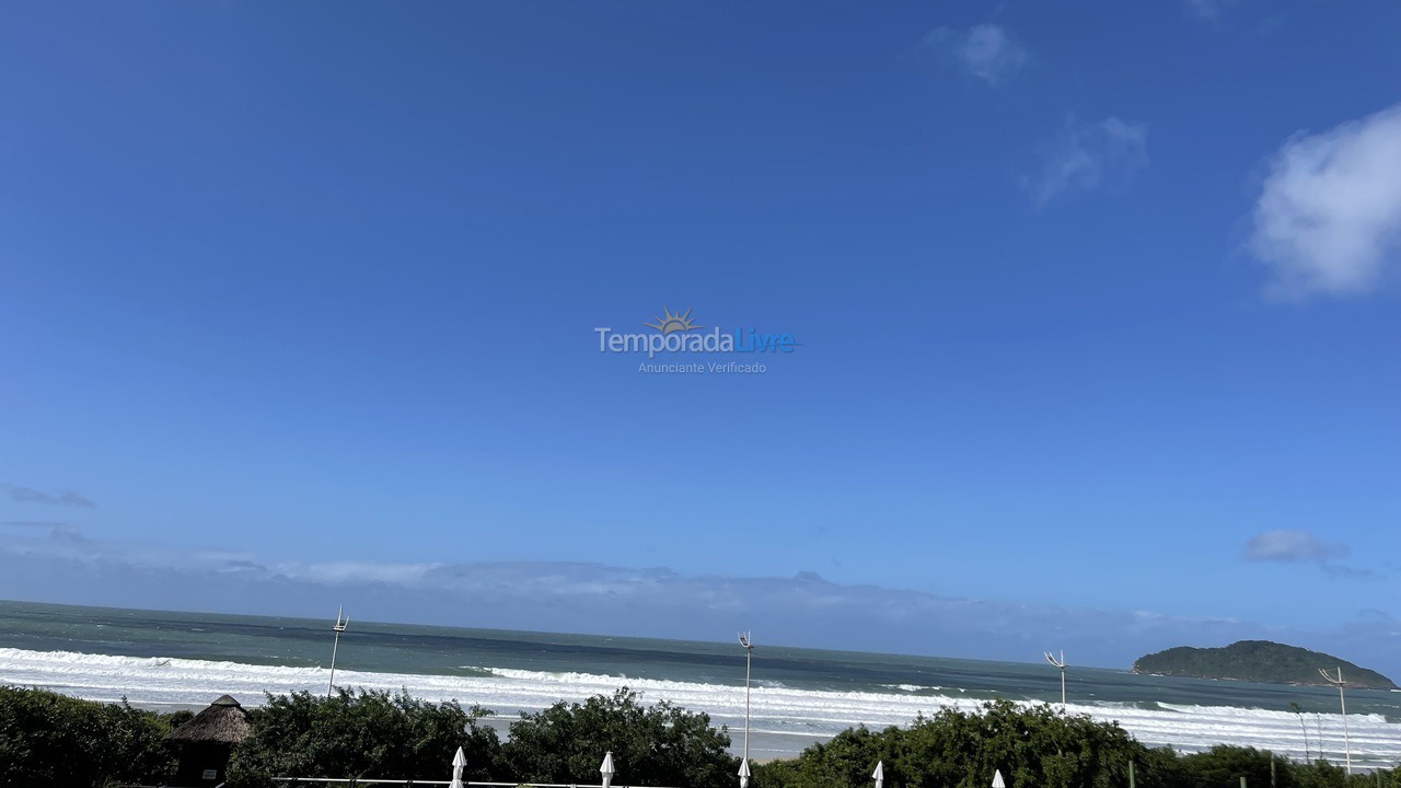 Apartamento para aluguel de temporada em Florianopolis (Praia dos Ingleses)
