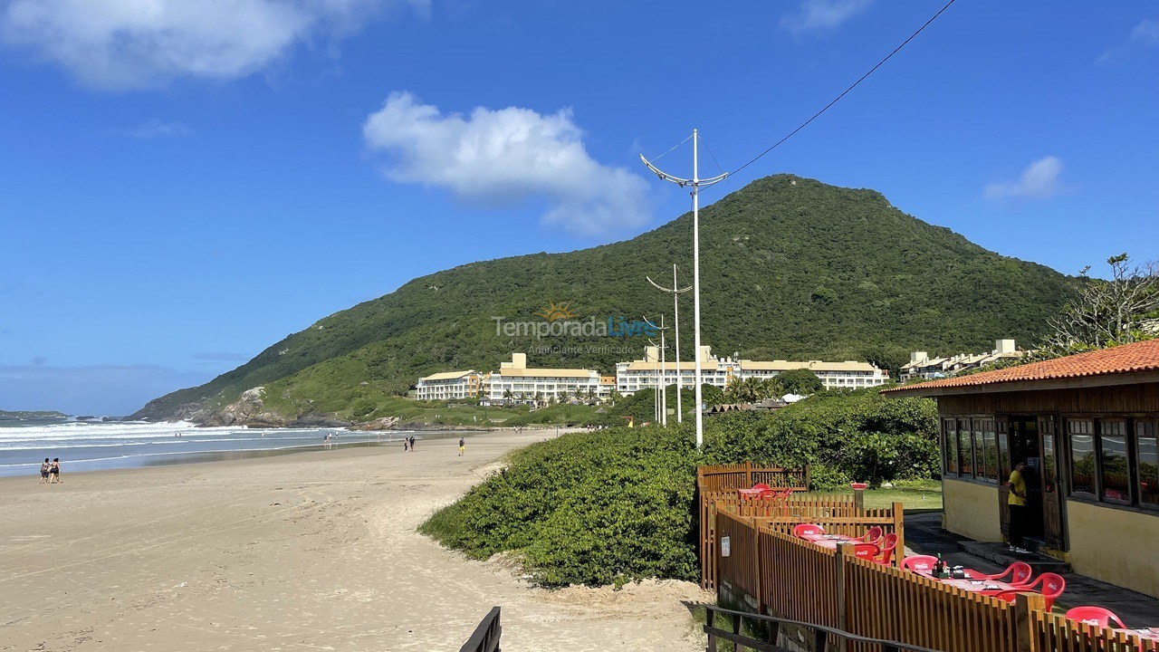 Apartamento para aluguel de temporada em Florianopolis (Praia dos Ingleses)
