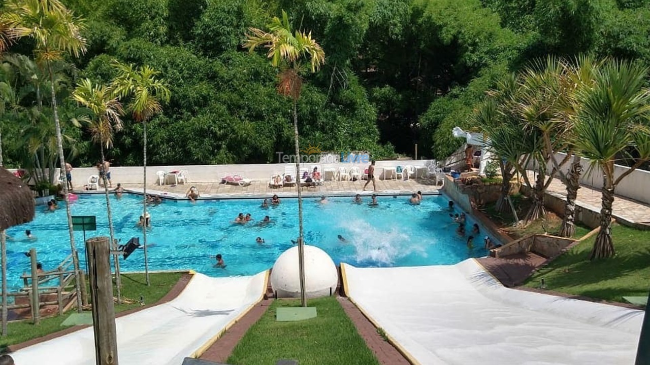 Apartamento para aluguel de temporada em Caldas Novas (Centro)