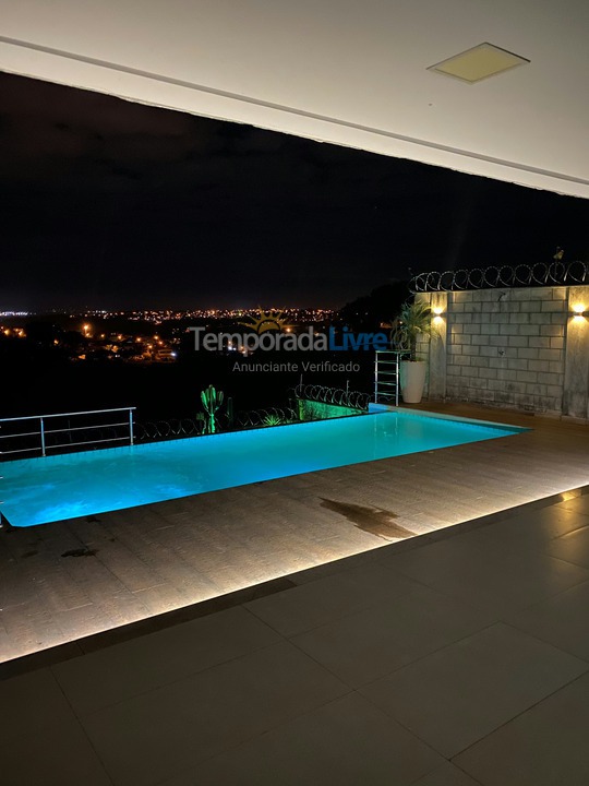 Casa para alquiler de vacaciones em Goiânia (Loteamento Aruana Parque)