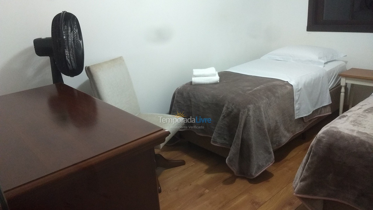 Apartamento para aluguel de temporada em Gramado (Knorr Ville)