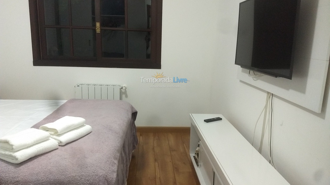 Apartamento para aluguel de temporada em Gramado (Knorr Ville)