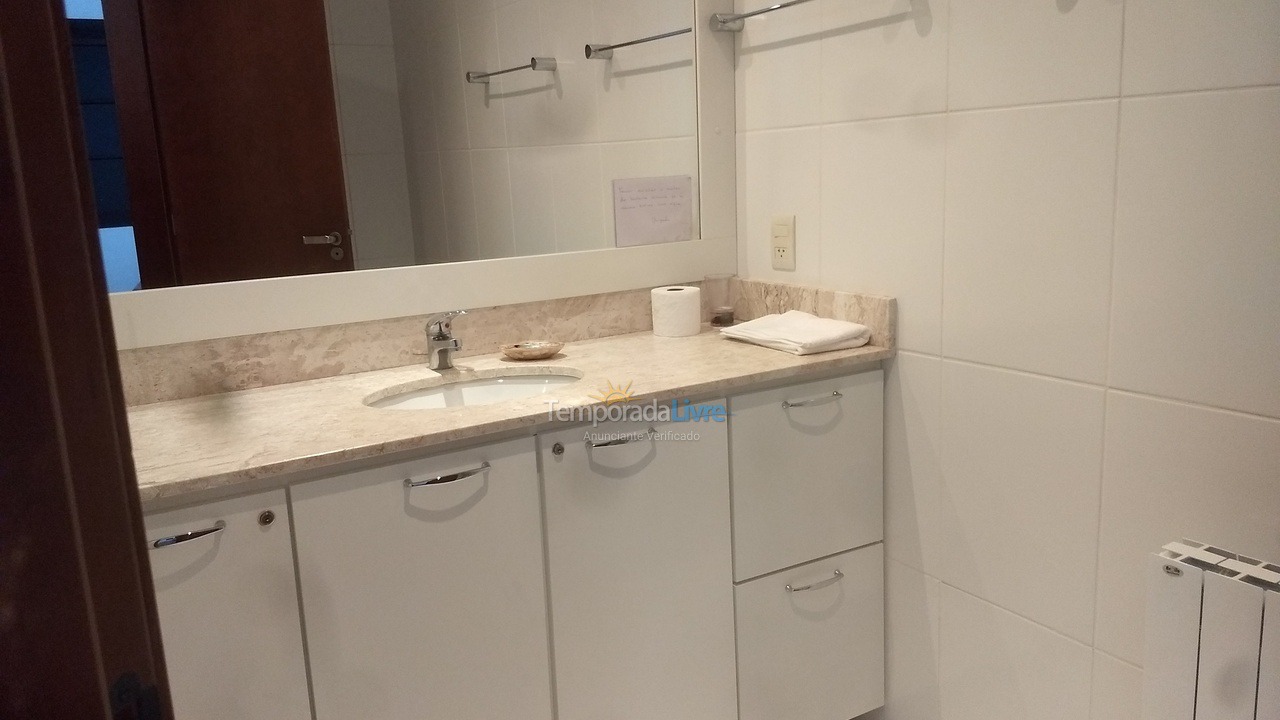 Apartamento para aluguel de temporada em Gramado (Knorr Ville)