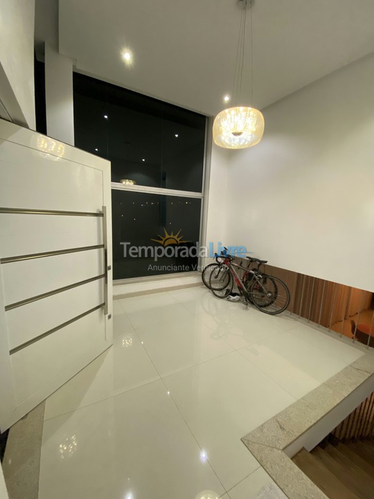 Casa para alquiler de vacaciones em Goiânia (Loteamento Aruana Parque)