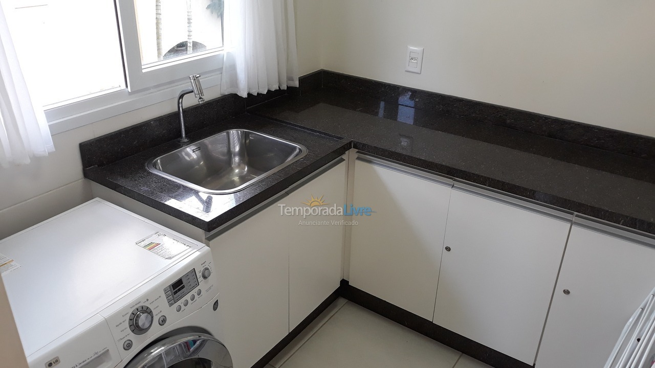 Apartment for vacation rental in Florianópolis (Jurere Tradicional)