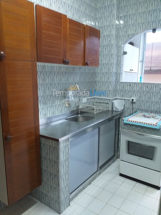 Apartamento para aluguel de temporada em Guarujá (Enseada)