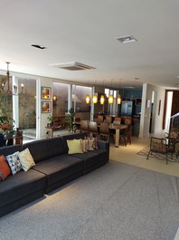 Frente ao mar pé na Areia - Disponível