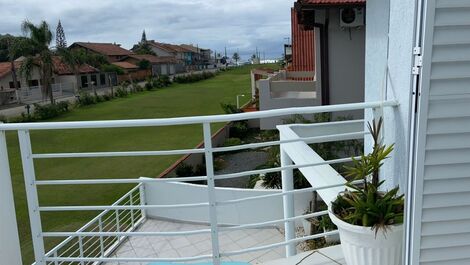 Beach house close to the sea with pool, air conditioning, TVs and WI FI