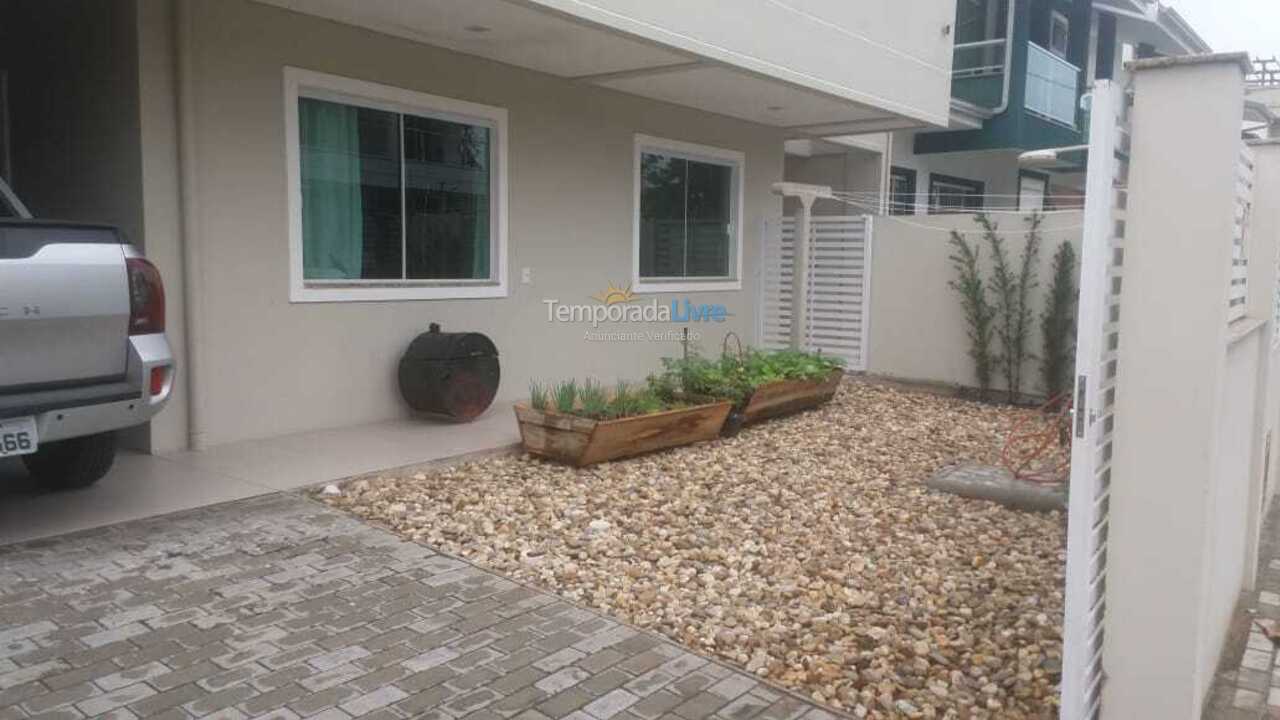 Apartment for vacation rental in Bombinhas (Canto Grande)