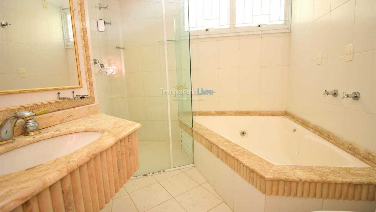 House for vacation rental in Bombinhas (Praia de Bombas)