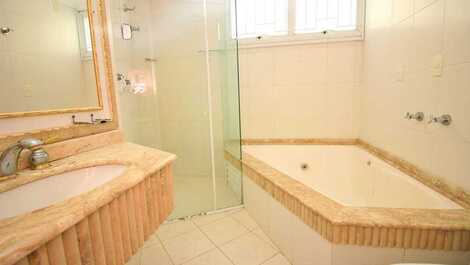 Triplex beach from Bombas to Beira Mar