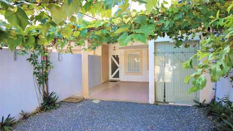 Triplex beach from Bombas to Beira Mar