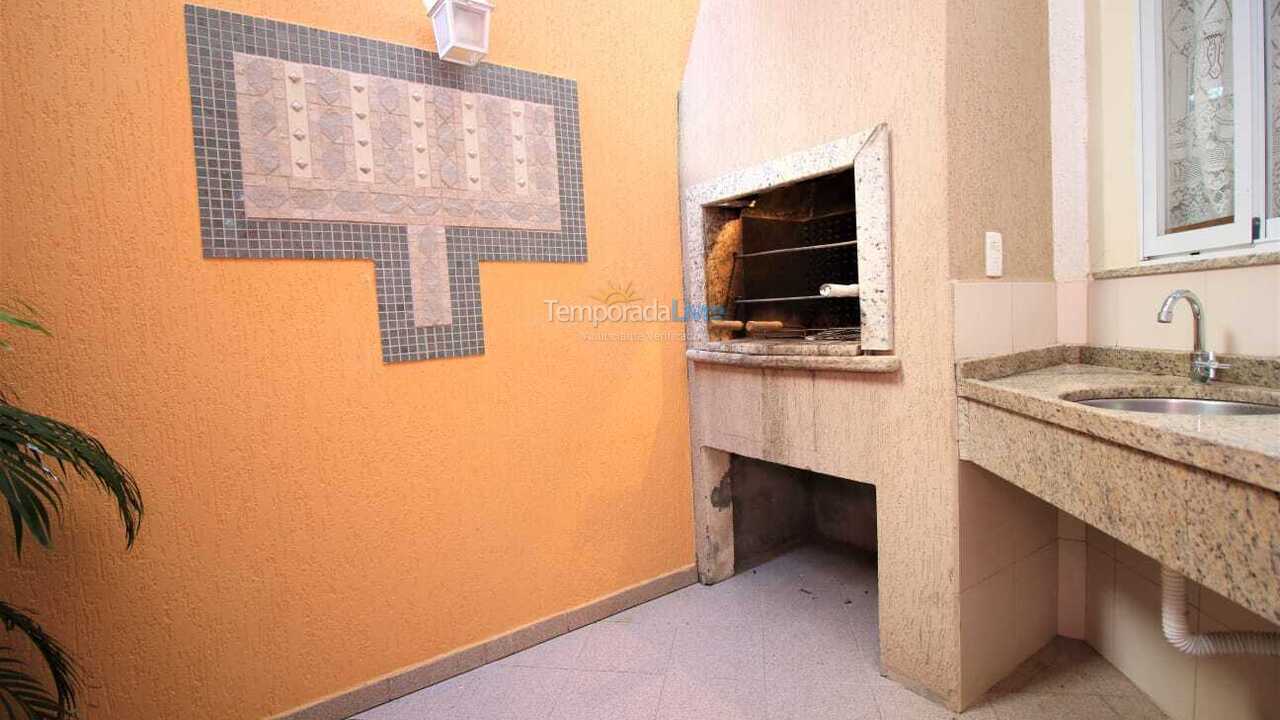 House for vacation rental in Bombinhas (Praia de Bombas)