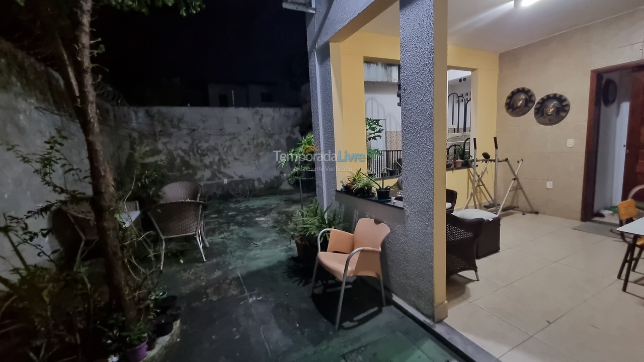 Casa para aluguel de temporada em Fortaleza (Cidade dos Funcionários)