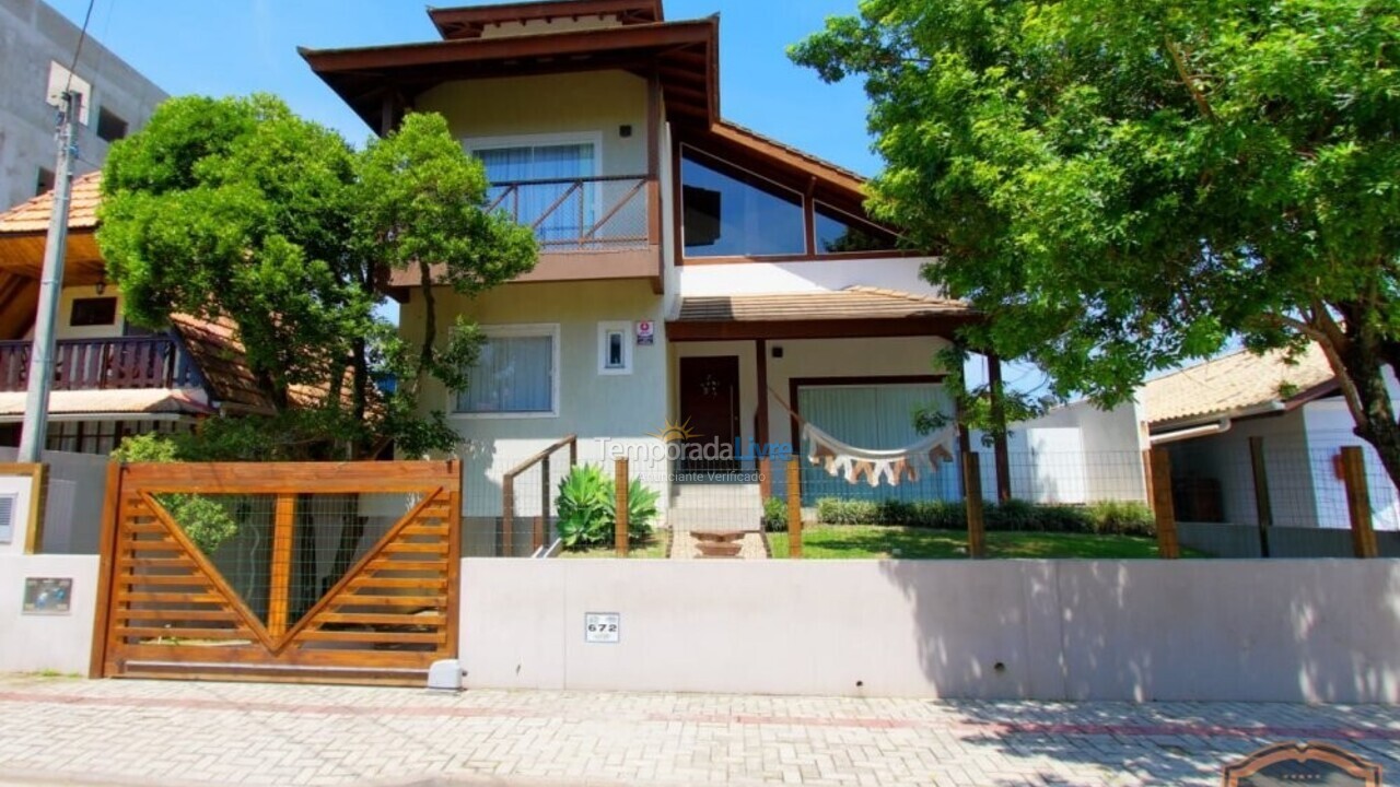 Casa para alquiler de vacaciones em Bombinhas (Mariscal)