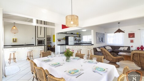 Linda casa de campo en Bombinhas con piscina