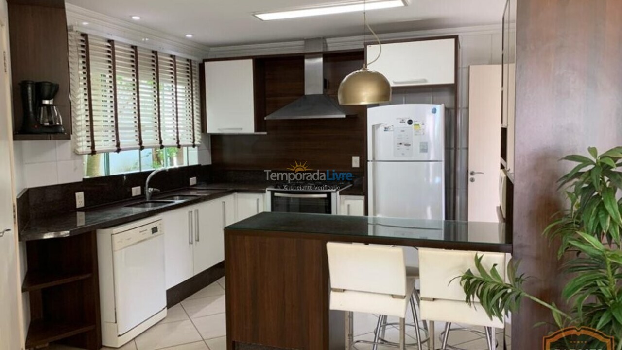 House for vacation rental in Bombinhas (Mariscal)