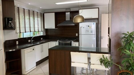 Beautiful house in the Mariscal with pool for 10 people