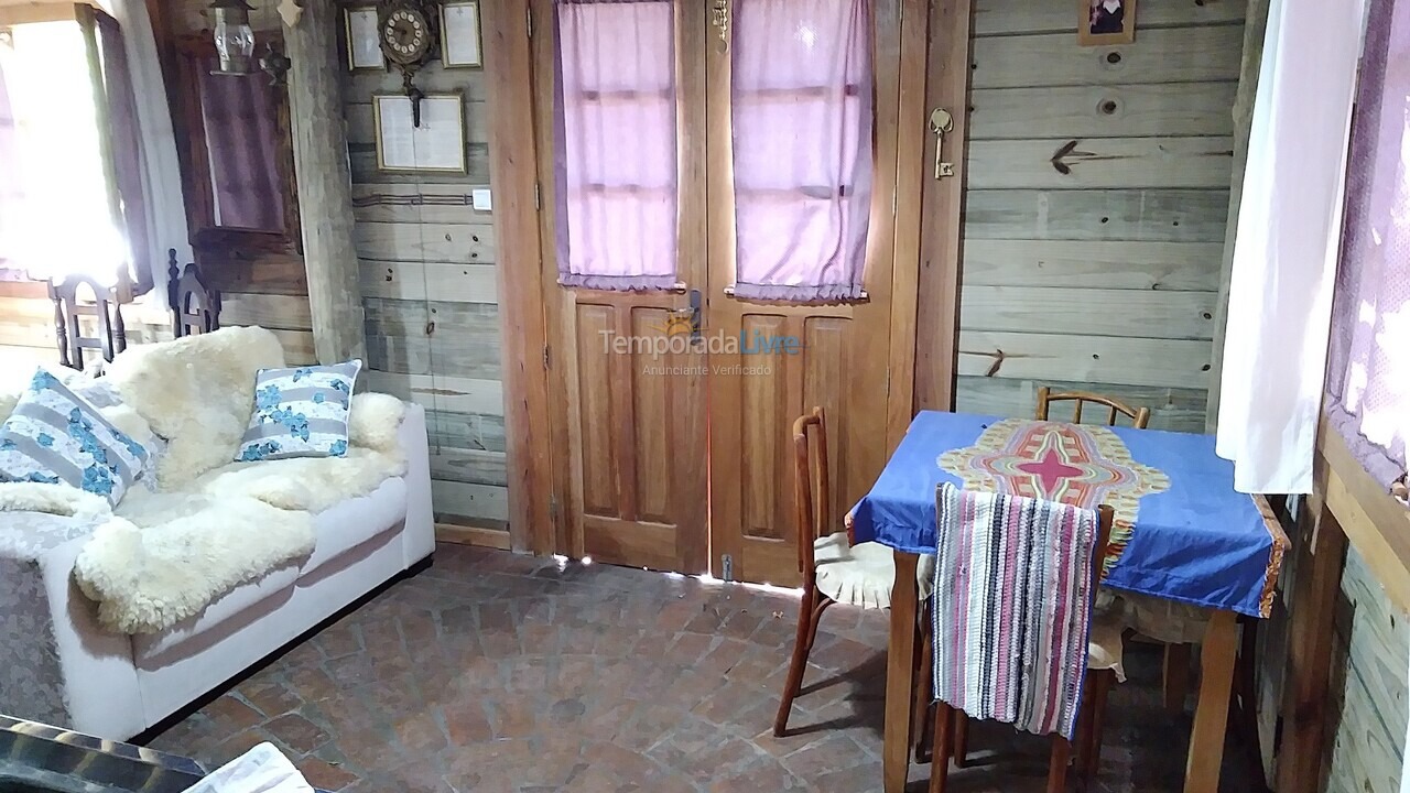 Casa para aluguel de temporada em Farroupilha (Desvio Blauth)