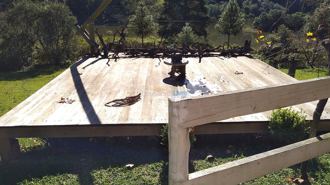 Casa para aluguel de temporada em Farroupilha (Desvio Blauth)