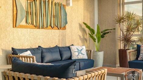 Beautiful penthouse overlooking the Mariscal sea