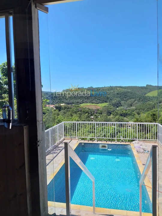 Casa para aluguel de temporada em Paraibuna (Bela Vista)