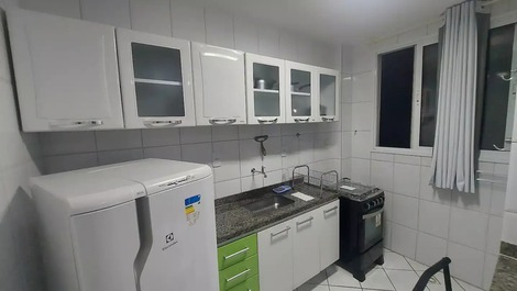 Hermoso apartamento con Wi-Fi a 370 m de Praia do Morro y Marlim Azul