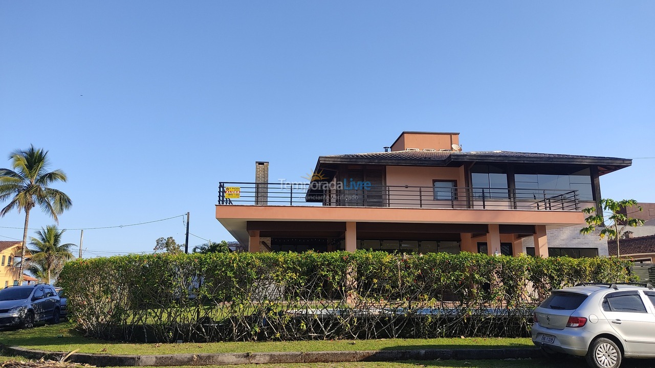 Casa para aluguel de temporada em Ubatuba (Lagoinha)