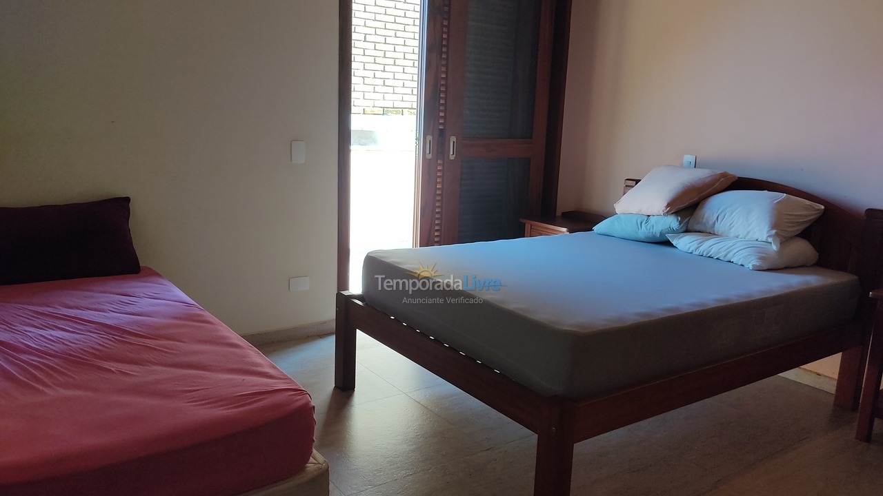 Casa para aluguel de temporada em Ubatuba (Lagoinha)