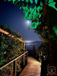 Espectacular casa frente al mar en Mariscal.