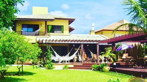 Espectacular casa frente al mar en Mariscal.