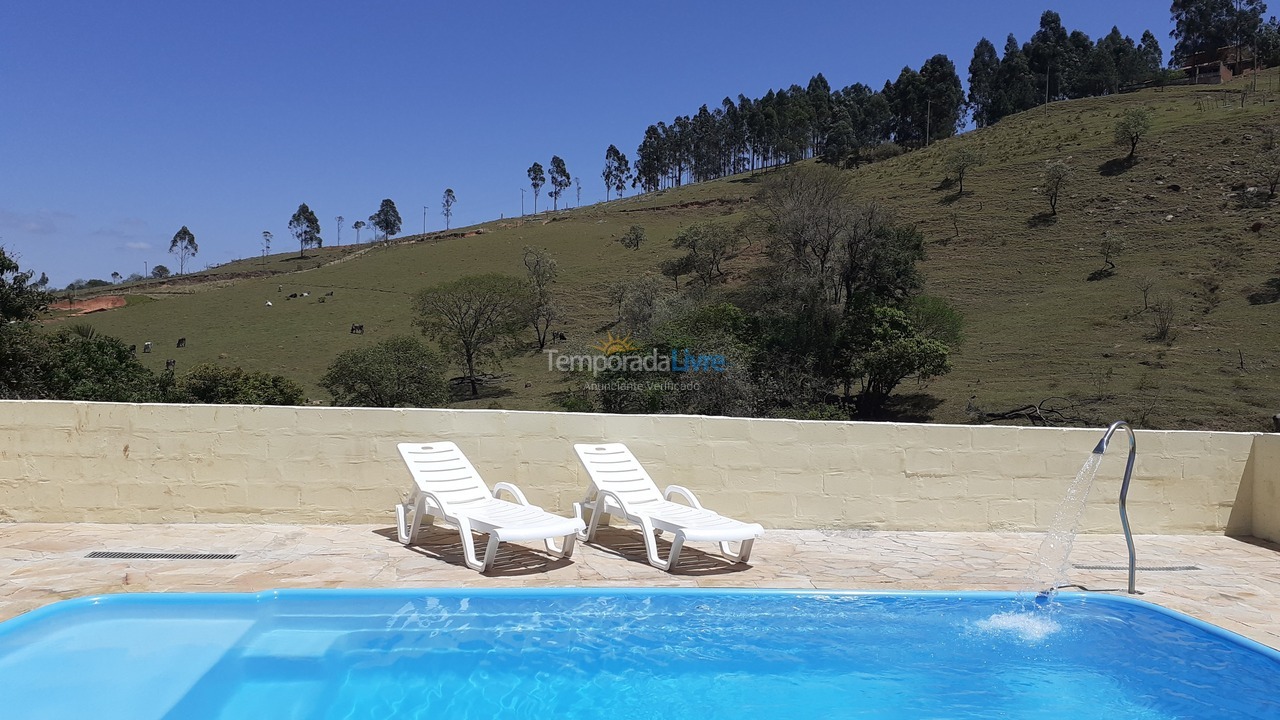 Chácara / sítio para aluguel de temporada em Atibaia (Bairro dos Pires)