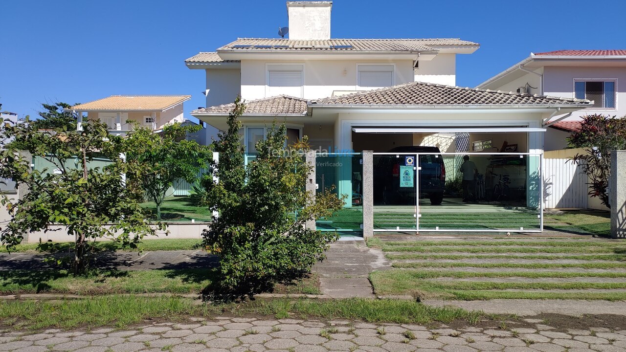 House for vacation rental in Florianópolis (Praia da Daniela)