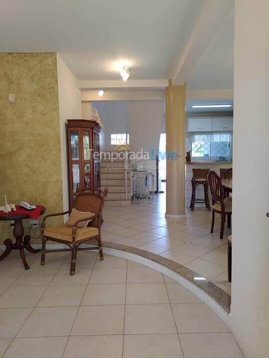 House for vacation rental in Florianópolis (Praia da Daniela)