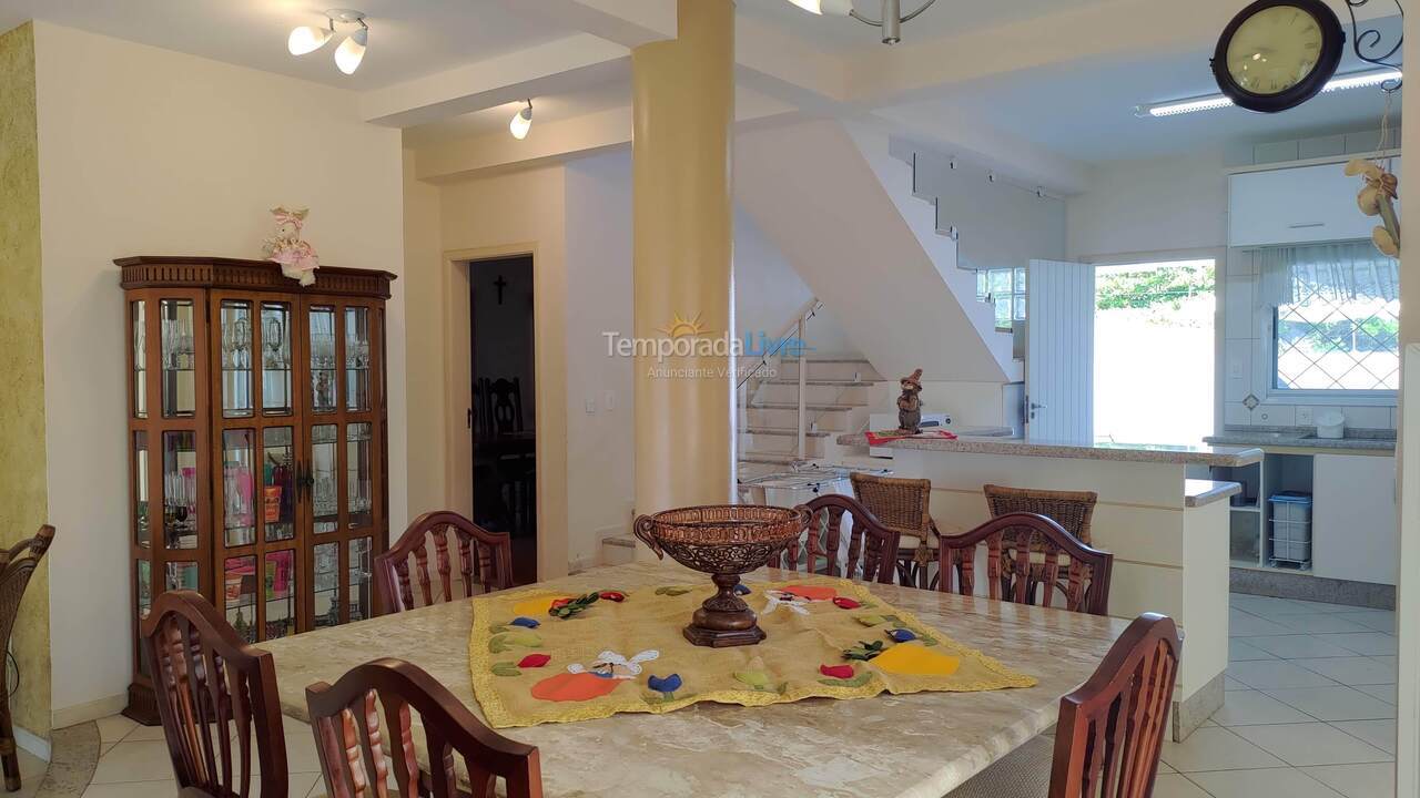House for vacation rental in Florianópolis (Praia da Daniela)