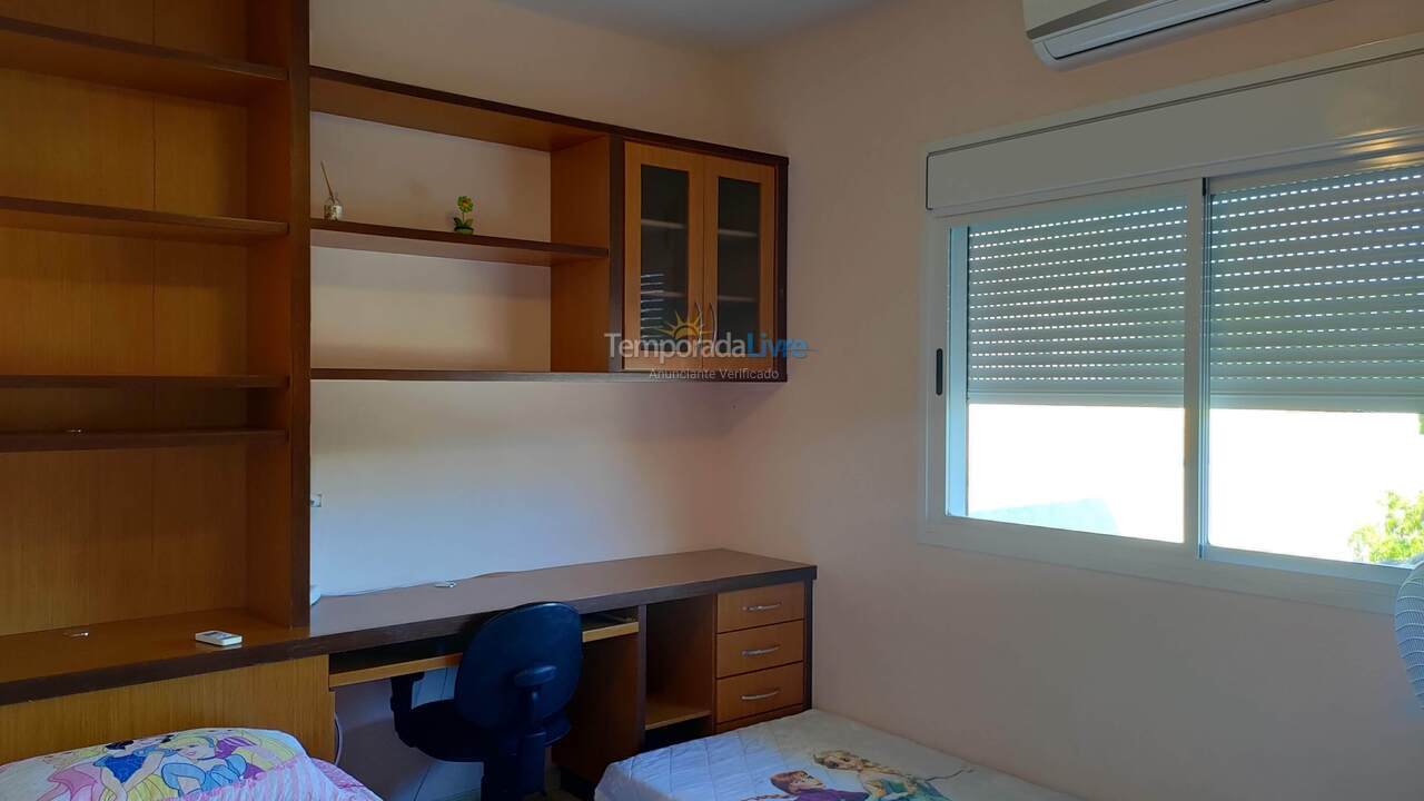 House for vacation rental in Florianópolis (Praia da Daniela)