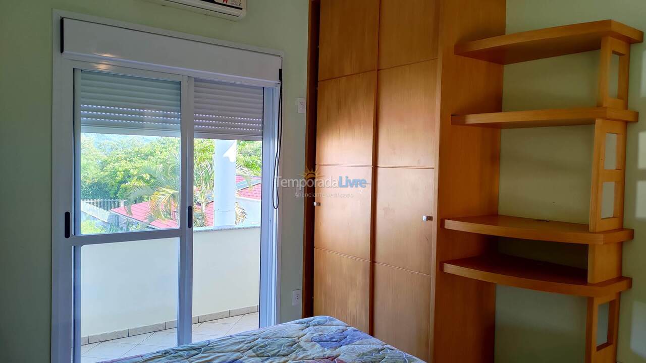 House for vacation rental in Florianópolis (Praia da Daniela)