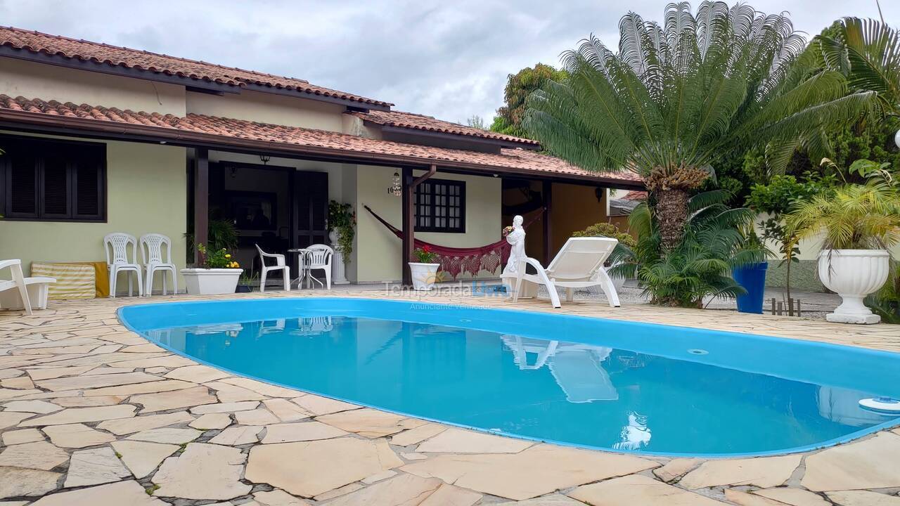 Casa para alquiler de vacaciones em Florianópolis (Praia da Daniela)