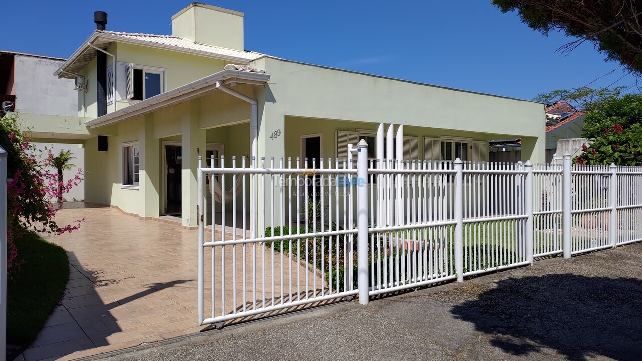 Casa para alquiler de vacaciones em Florianópolis (Praia da Daniela)