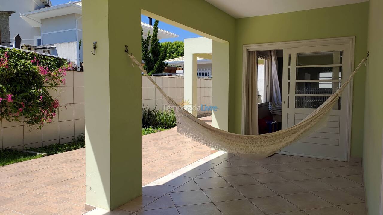 Casa para alquiler de vacaciones em Florianópolis (Praia da Daniela)