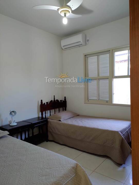 Casa para alquiler de vacaciones em Florianópolis (Praia da Daniela)